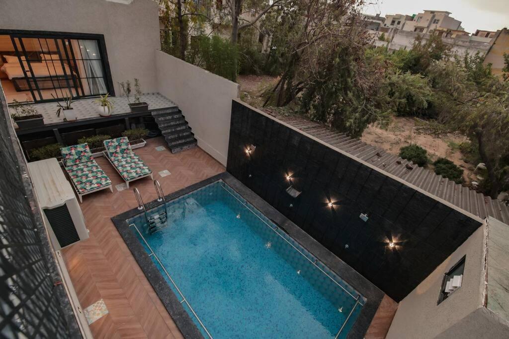 Saiba Outhouse- 4 Bed Room- Pool- Theatre- Partyhall- Garden & Terrace Sitting Area Dzsaipur Kültér fotó