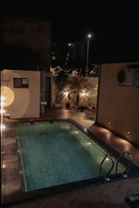 Saiba Outhouse- 4 Bed Room- Pool- Theatre- Partyhall- Garden & Terrace Sitting Area Dzsaipur Kültér fotó
