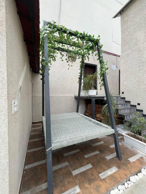 Saiba Outhouse- 4 Bed Room- Pool- Theatre- Partyhall- Garden & Terrace Sitting Area Dzsaipur Kültér fotó